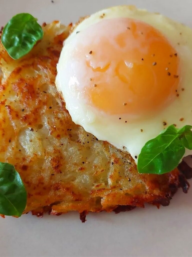 Rosti di patate con uovo